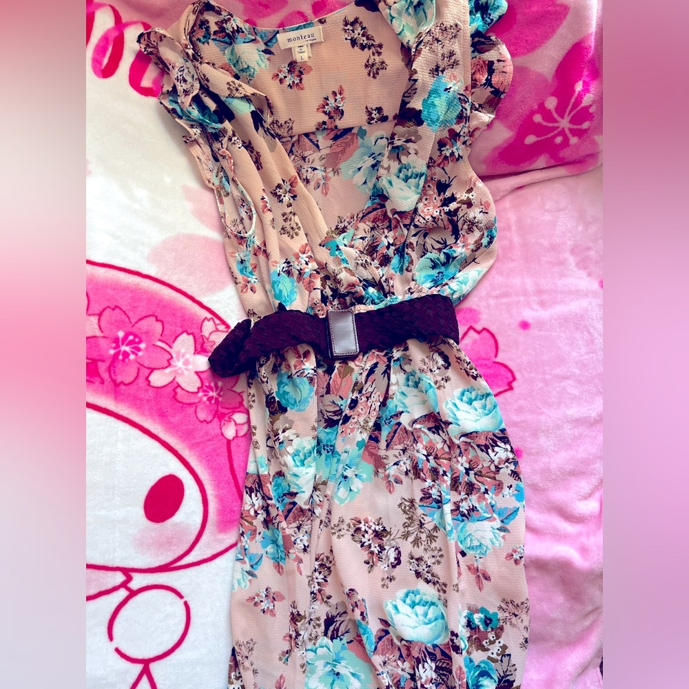 Gorgeous floral maxi dress🌷